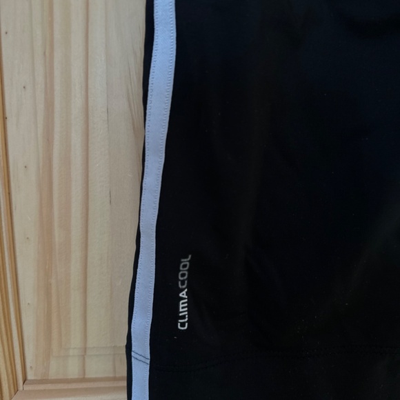 Adidas pants - Picture 9 of 9